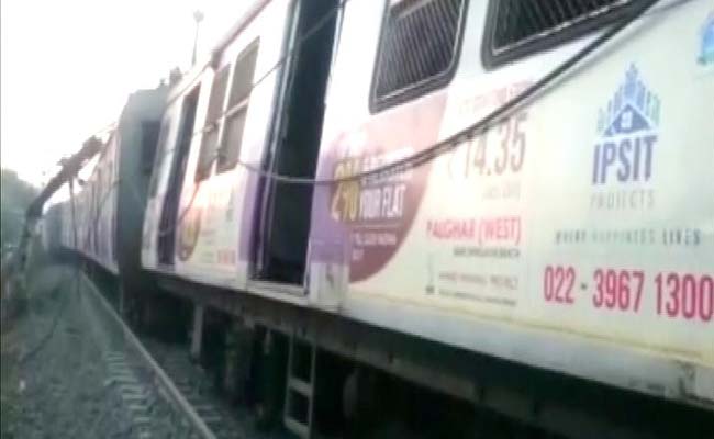 ممبئی سینٹرل ریلوے روٹ پر ٹرین کی پانچ بوگیاں پٹری سے اتریں