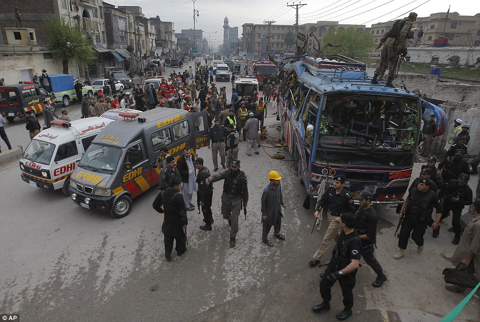 شمال مغربی پاکستان میں بم دھماکے میں نو افراد ہلاک