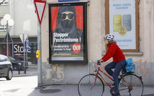 سوئٹزرلینڈ میں عوامی مقامات پر برقع - حجاب پر پابندی