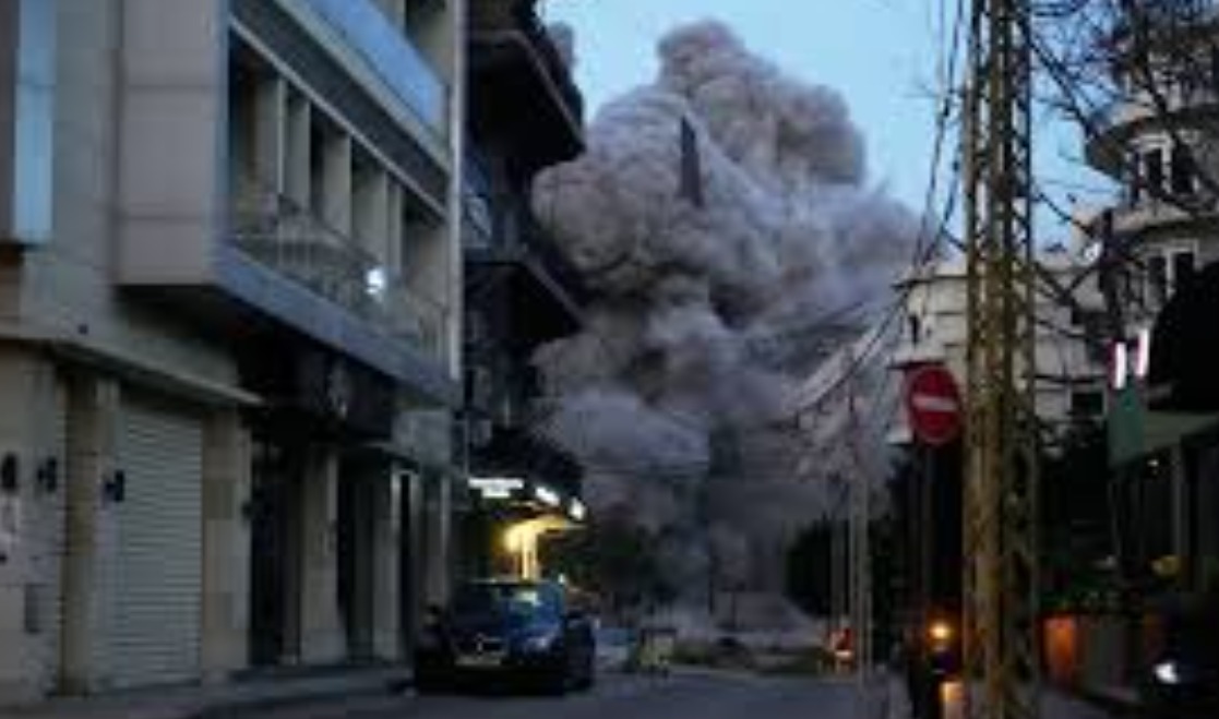 آبنائے ہرمز کے قریب ایران کے میزائل ٹھکانوں پر امریکی حملے