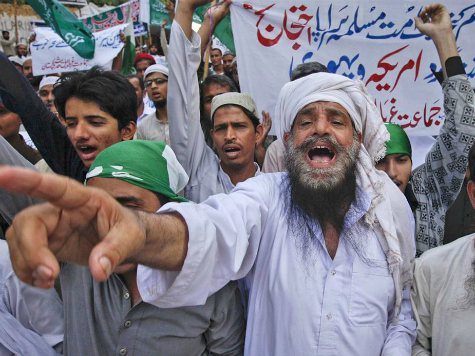پاکستان میں مسیحی میاں بیوی کو زندہ جلانے والوں کو سزائے موت