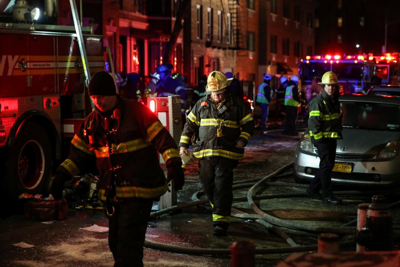 نیویارک میں ایک اپارٹمنٹ میں لگی آگ، 12 افراد ہلاک: میئر