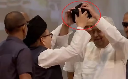 سی ایم نتیش کمار نے اقلیتی برادری کے پروگرام میں ٹوپی نہیں پہنی 