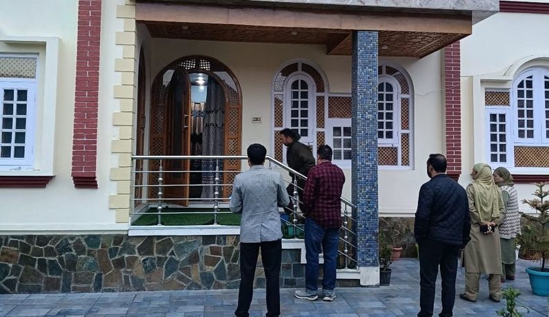 کشمیر کے مختلف اضلاع میں سی آئی کے کے چھاپے 